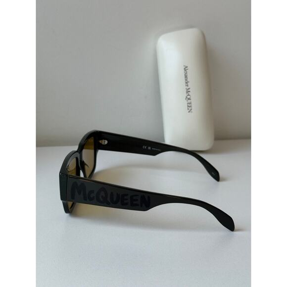 NEW Alexander McQueen AM0329S Green Unisex Sunglasses - Picture 7 of 8